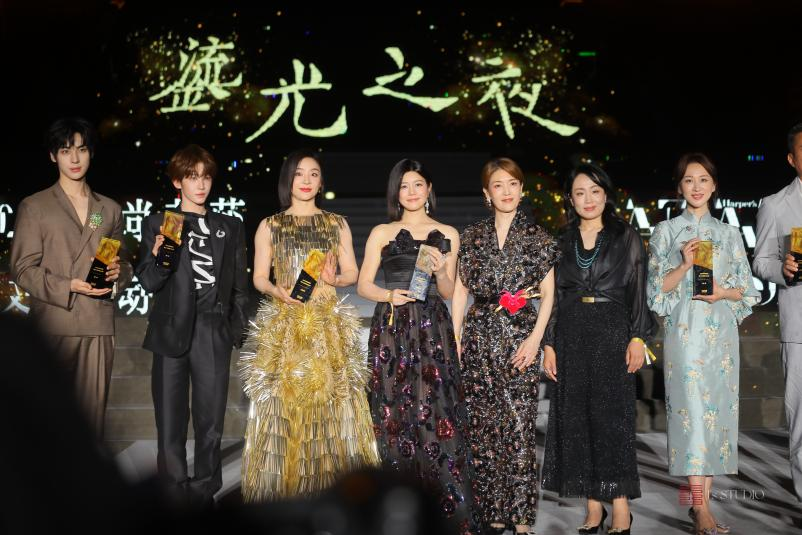 2025年5月7日李婧老师拍摄多位明星合影.png